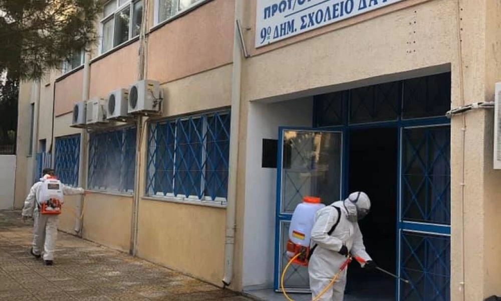 Νέο κρούσμα στη Δάφνη: Θετικός στον κοροναϊο κηδεμόνας μαθητή